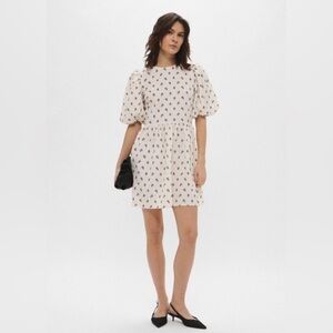 Elegant Cream Floral Dress